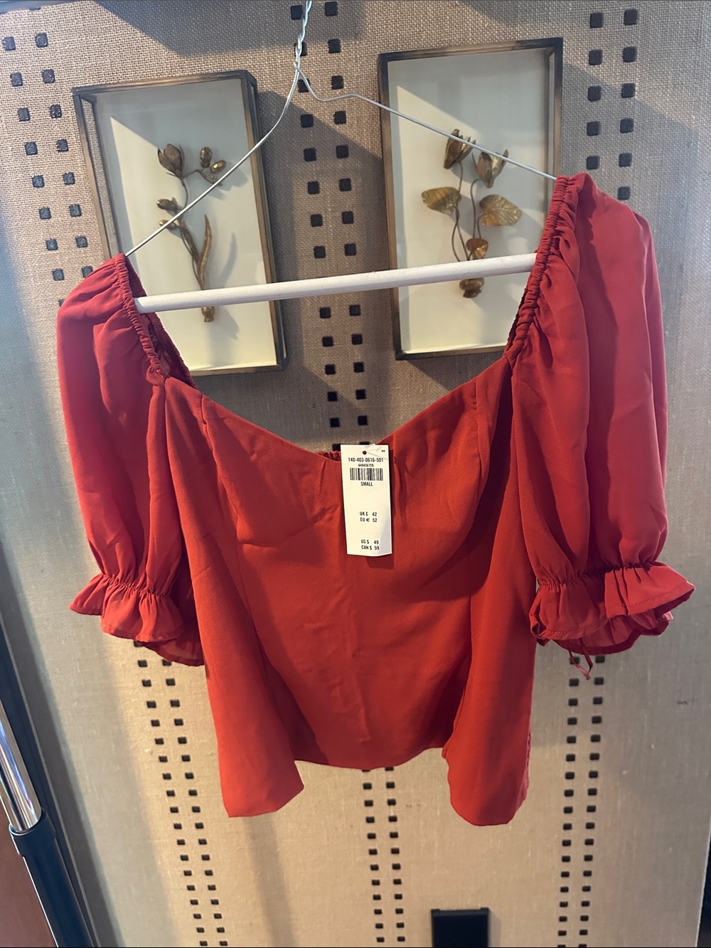 Abercrombie & Fitch sweetheart neckline
 Puff-Sleeve Blouse